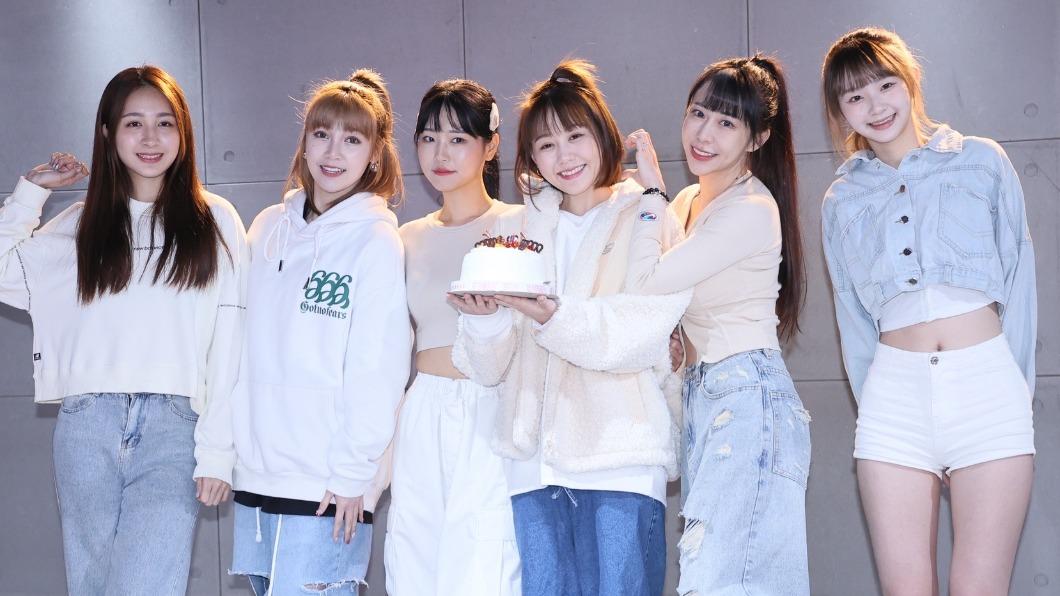  梓梓 